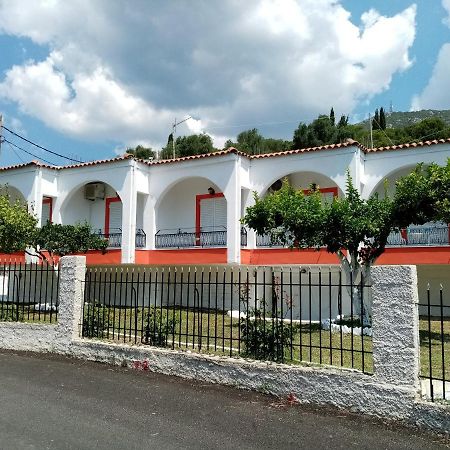 Villa Nikitas ปาร์กา ภายนอก รูปภาพ